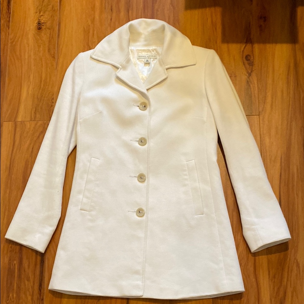 Elegant Banana Republic XS White Women's Coat